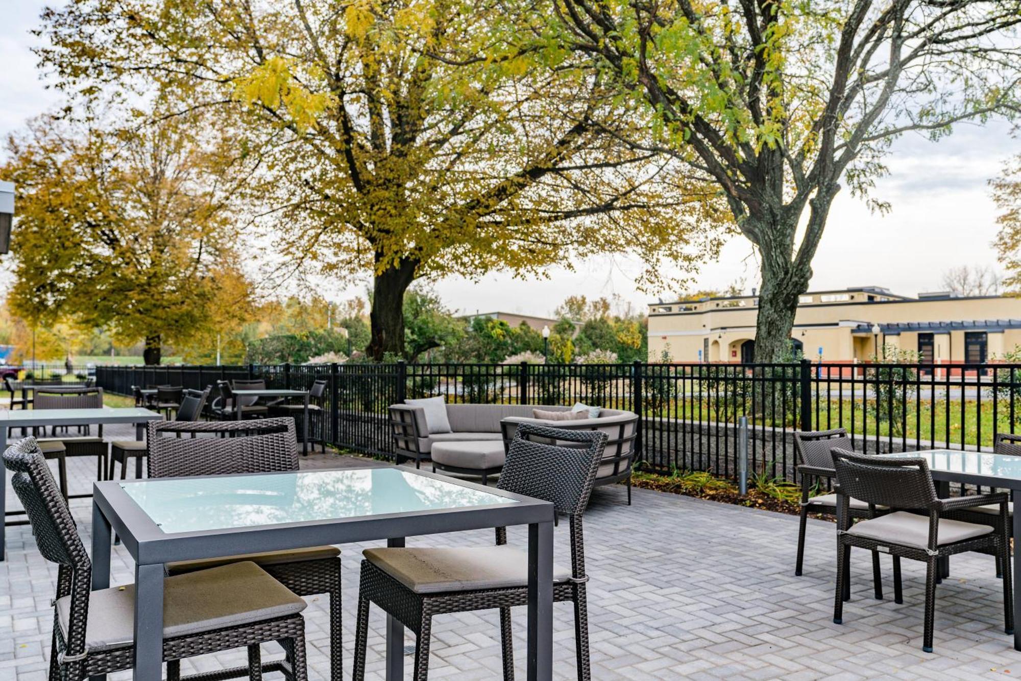 Courtyard By Marriott West Springfield Hotel Luaran gambar